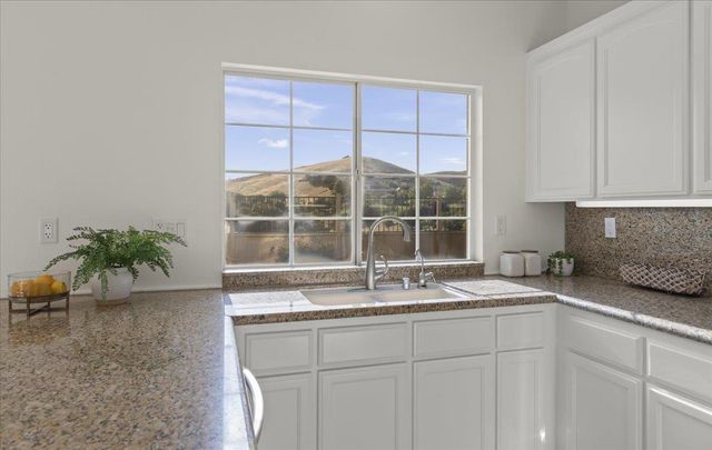 26214 Acclaim Court, Salinas, CA 93908