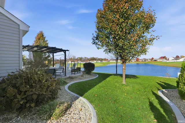 910 Honey Willow Boulevard, Huntertown, IN 46748