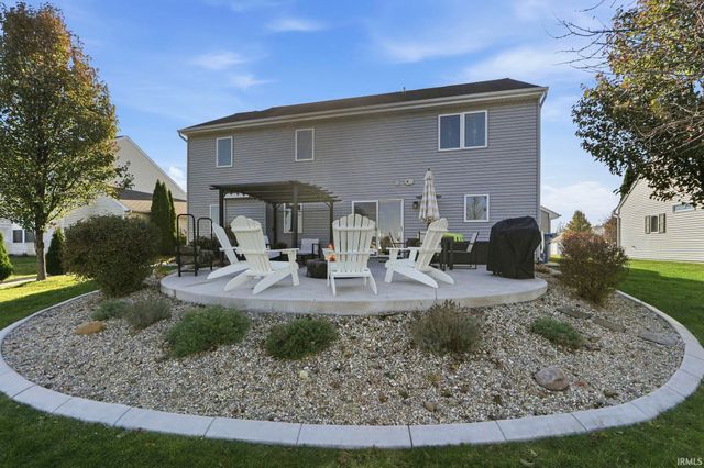 910 Honey Willow Boulevard, Huntertown, IN 46748