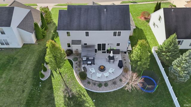 910 Honey Willow Boulevard, Huntertown, IN 46748