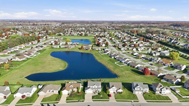 910 Honey Willow Boulevard, Huntertown, IN 46748