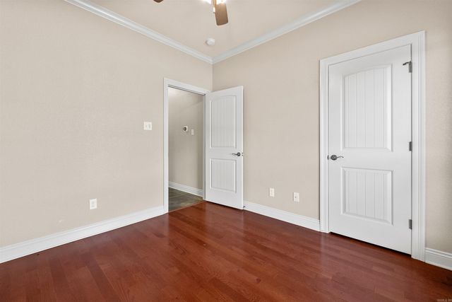 164 Crystal Lake Rd, Austin, AR 72007