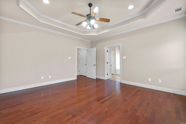 164 Crystal Lake Rd, Austin, AR 72007