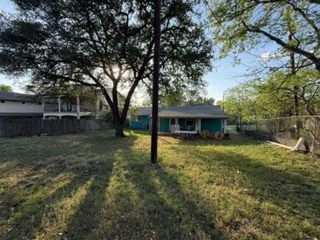 5609 Gloucester LN, Austin, TX 78723