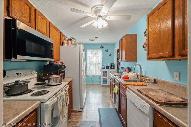 3901 Kingsberry Drive, Van Buren, AR 72956