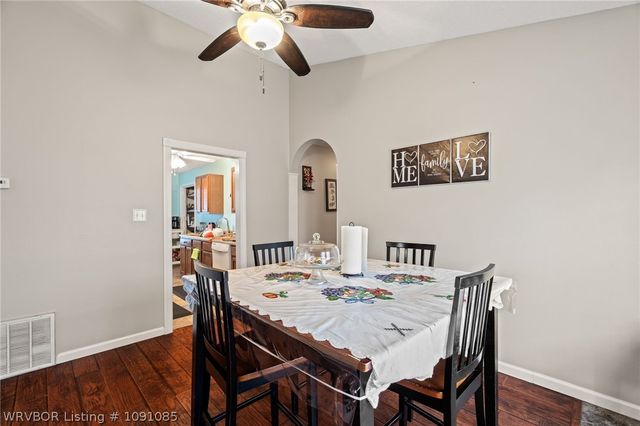 3901 Kingsberry Drive, Van Buren, AR 72956