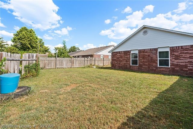 3901 Kingsberry Drive, Van Buren, AR 72956