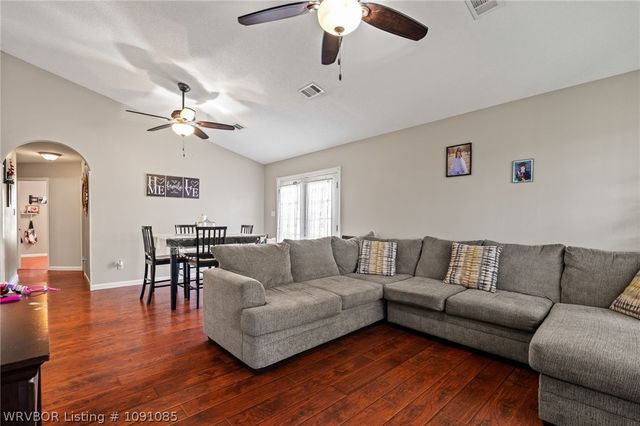 3901 Kingsberry Drive, Van Buren, AR 72956