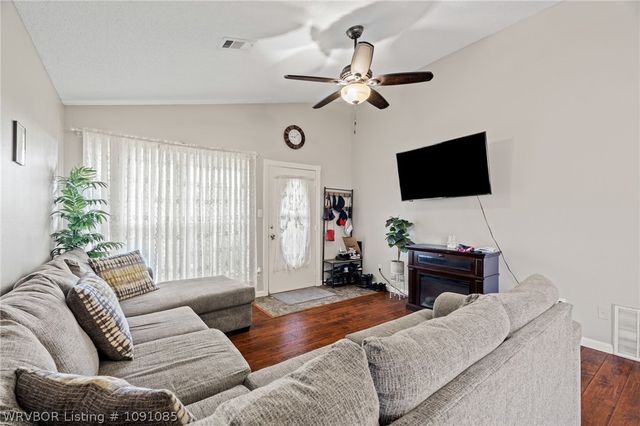 3901 Kingsberry Drive, Van Buren, AR 72956