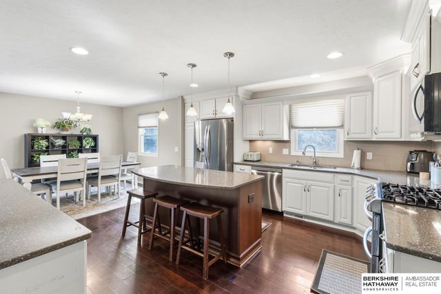 13329 Woolworth Avenue, Omaha, NE 68144