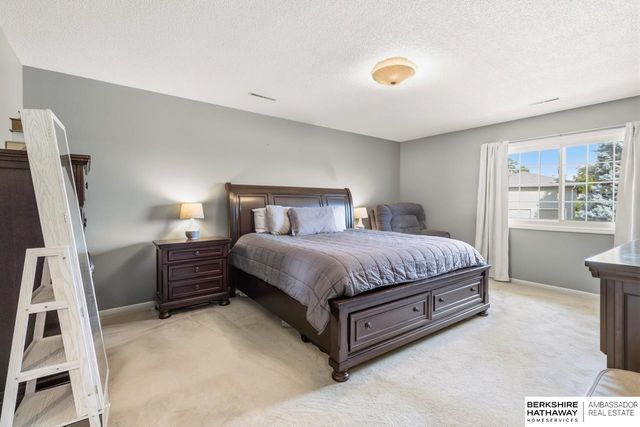 13329 Woolworth Avenue, Omaha, NE 68144