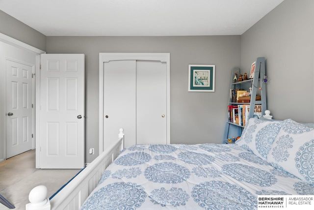 13329 Woolworth Avenue, Omaha, NE 68144