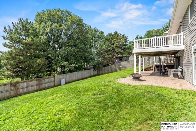 13329 Woolworth Avenue, Omaha, NE 68144