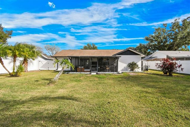 1729 LAKE CREST AVENUE, Brandon, FL 33510