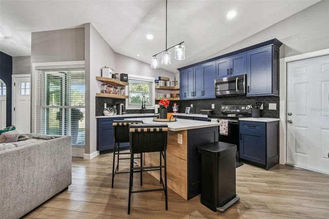 1729 LAKE CREST AVENUE, Brandon, FL 33510