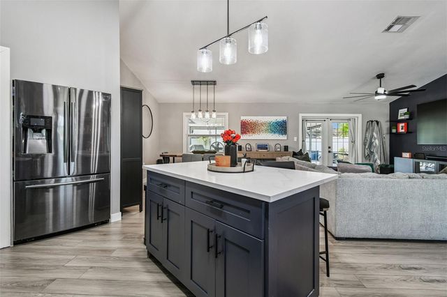 1729 LAKE CREST AVENUE, Brandon, FL 33510