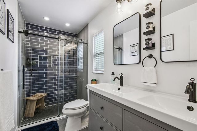 1729 LAKE CREST AVENUE, Brandon, FL 33510