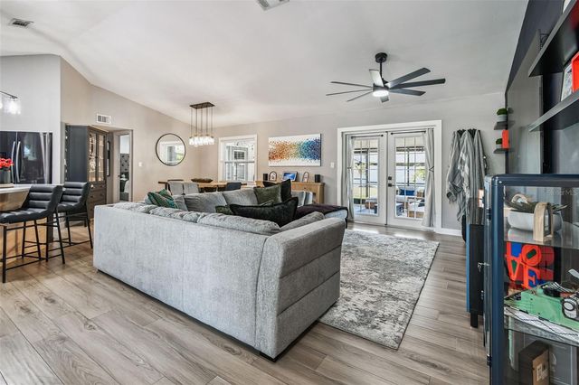 1729 LAKE CREST AVENUE, Brandon, FL 33510