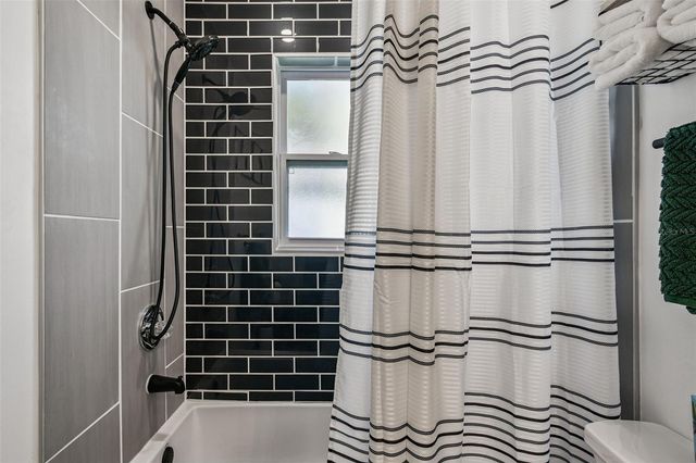 1729 LAKE CREST AVENUE, Brandon, FL 33510