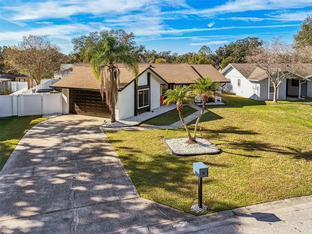 1729 LAKE CREST AVENUE, Brandon, FL 33510