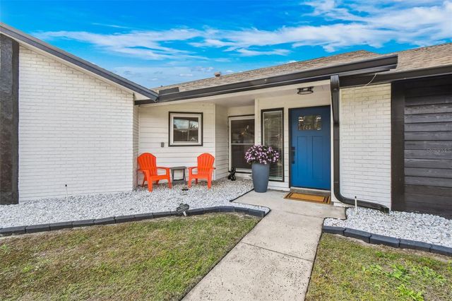 1729 LAKE CREST AVENUE, Brandon, FL 33510