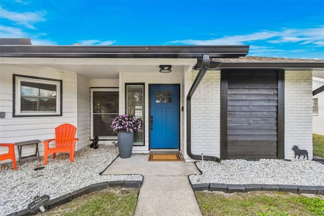 1729 LAKE CREST AVENUE, Brandon, FL 33510