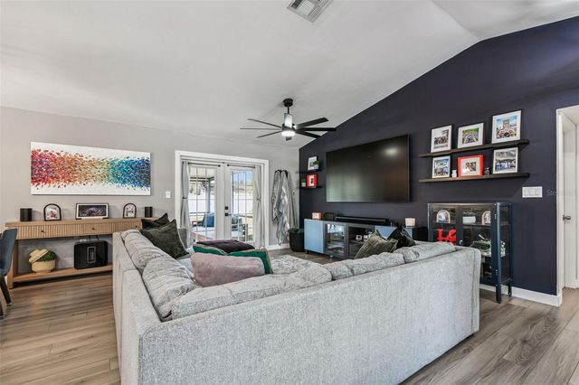 1729 LAKE CREST AVENUE, Brandon, FL 33510