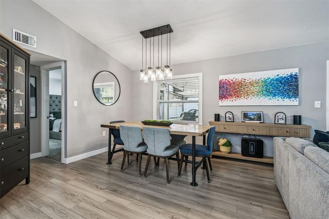 1729 LAKE CREST AVENUE, Brandon, FL 33510