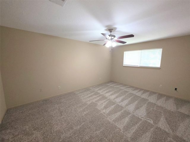 1614 Hazelwood Street B, Conroe, TX 77301
