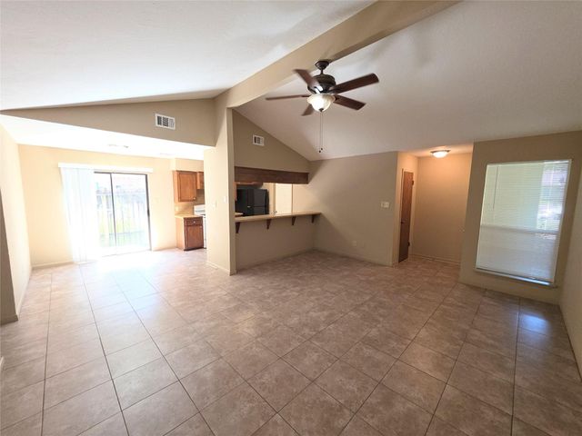 1614 Hazelwood Street B, Conroe, TX 77301