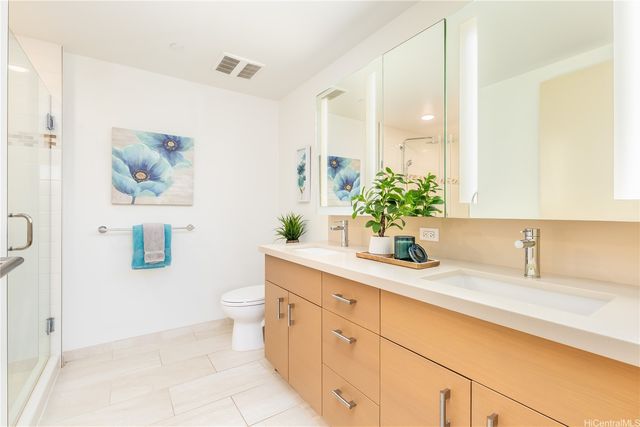 555 South Street 807, Honolulu, HI 96813