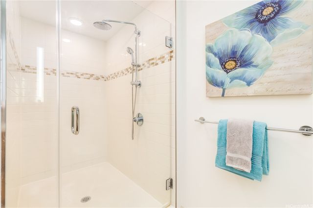 555 South Street 807, Honolulu, HI 96813