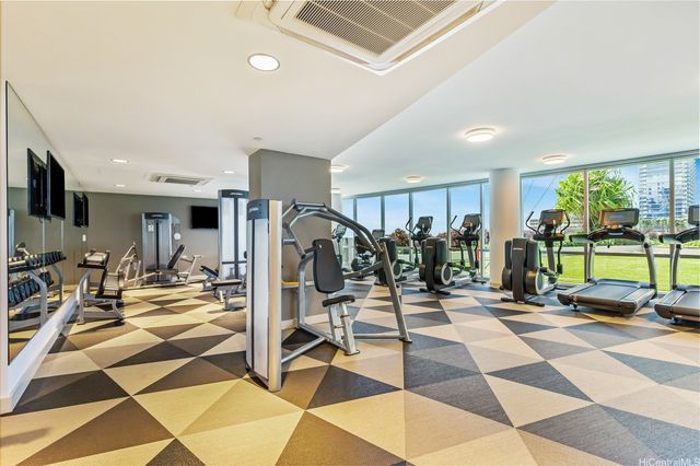 555 South Street 807, Honolulu, HI 96813