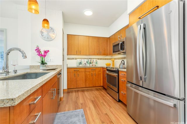 555 South Street 807, Honolulu, HI 96813