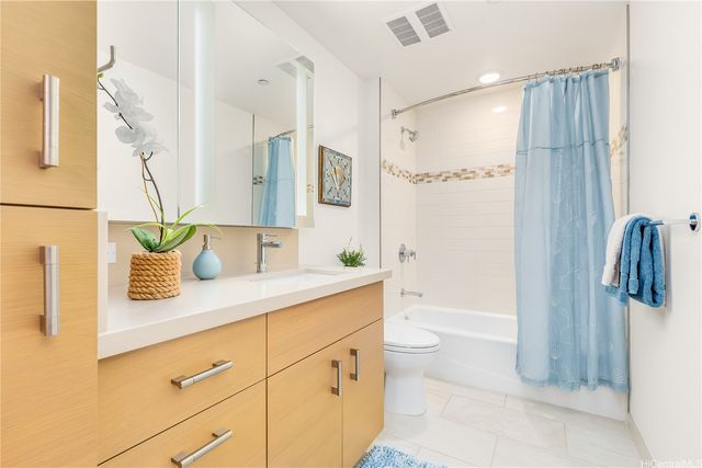 555 South Street 807, Honolulu, HI 96813