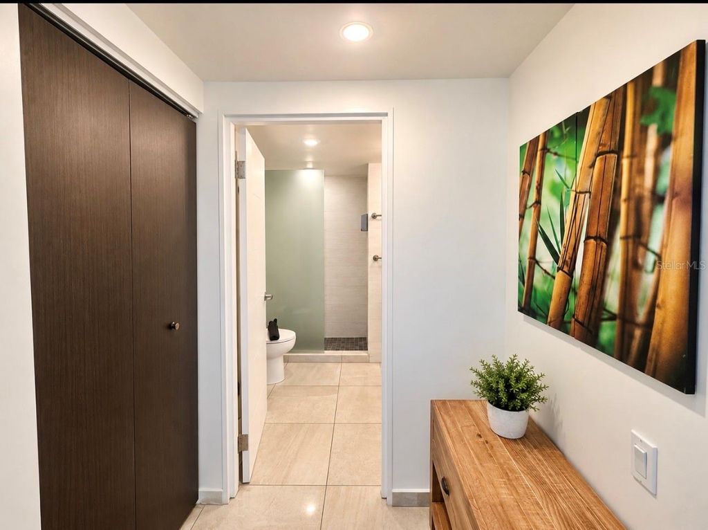 Image 14 of property listing at ESJ Tower 176, Carolina, PR 00979