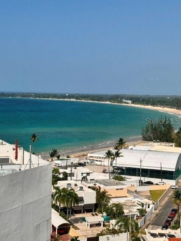 Image 21 of property listing at ESJ Tower 176, Carolina, PR 00979
