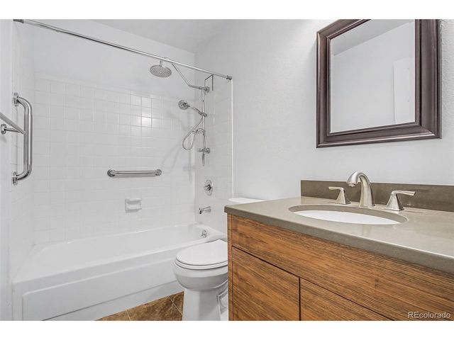 13743 E Marina Dr A, Aurora, CO 80014