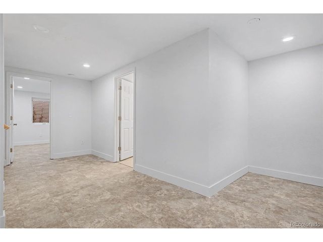 13743 E Marina Dr A, Aurora, CO 80014