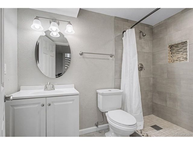 13743 E Marina Dr A, Aurora, CO 80014