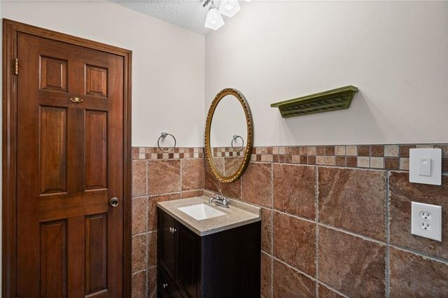 12115 E 61st Street, Kansas City, MO 64133