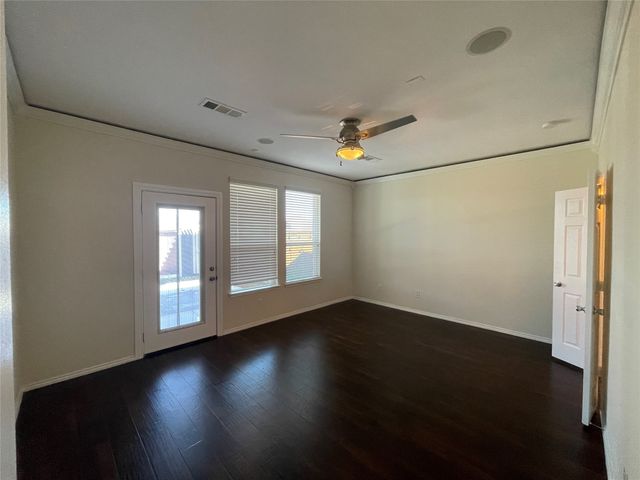 1609 Settlement Way, Aubrey, TX 76227