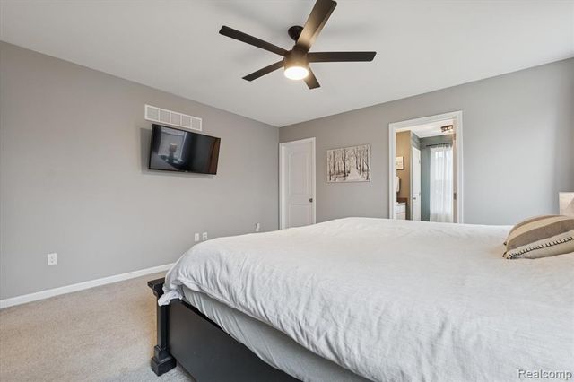 48138 Manhattan Drive, Macomb, MI 48042