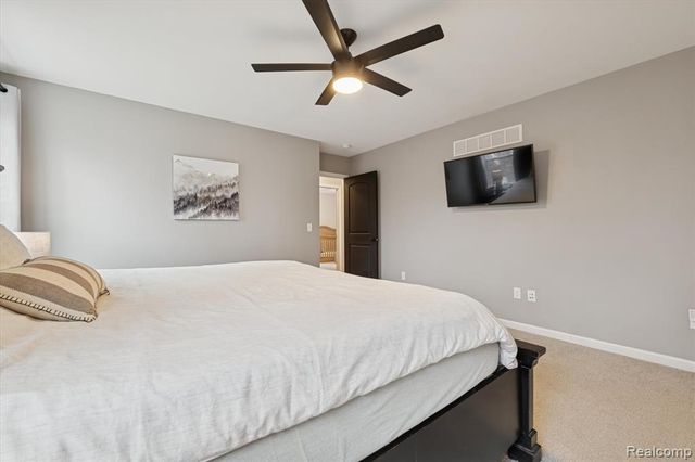 48138 Manhattan Drive, Macomb, MI 48042