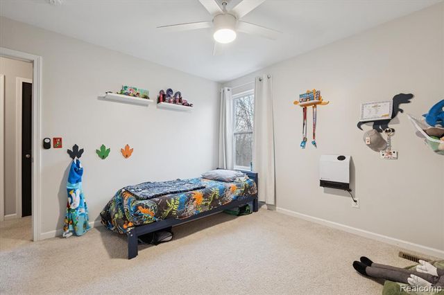 48138 Manhattan Drive, Macomb, MI 48042