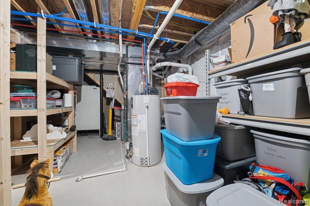 48138 Manhattan Drive, Macomb, MI 48042