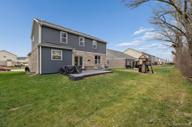 48138 Manhattan Drive, Macomb, MI 48042