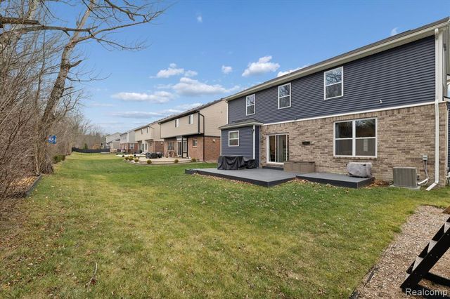 48138 Manhattan Drive, Macomb, MI 48042