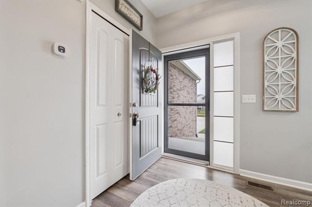 48138 Manhattan Drive, Macomb, MI 48042