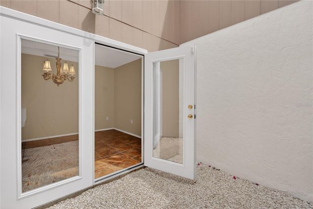 3501 N VILLAGE COURT 220, Sarasota, FL 34231